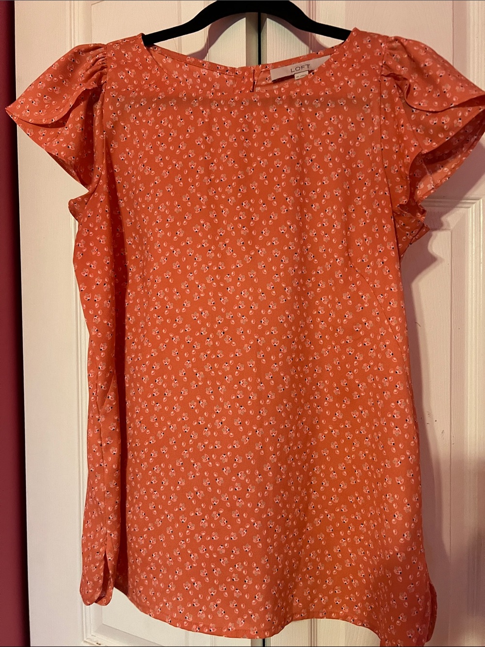 LOFT Women’s Coral-Orange Floral Flutter Sleeve Top Size XS